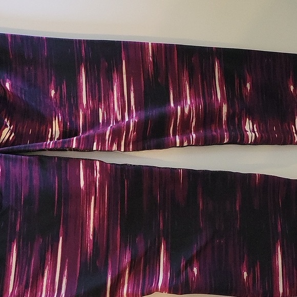 Old Navy Active Leggings - Picture 14 of 16